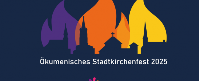 Logo des Ökumenischen Stadtkirchenfestes 2025 mit bunten Flammen und Kirchen-Silhouetten.